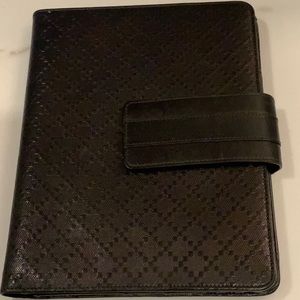 Gucci IPad Leather Textured 2 Cover with closure